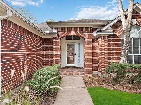 3rd image of 1407 Almond Brook Lane