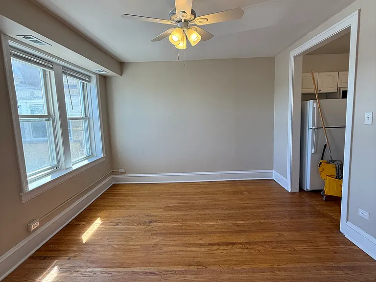 4419 N Whipple St #3W — Photo 6