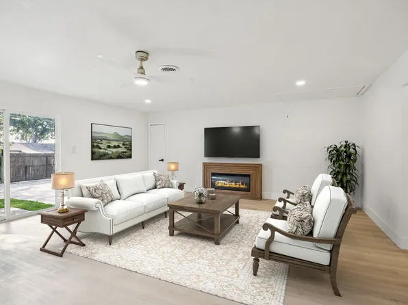 12226 Hoblitzelle Dr, Dallas, TX 75243