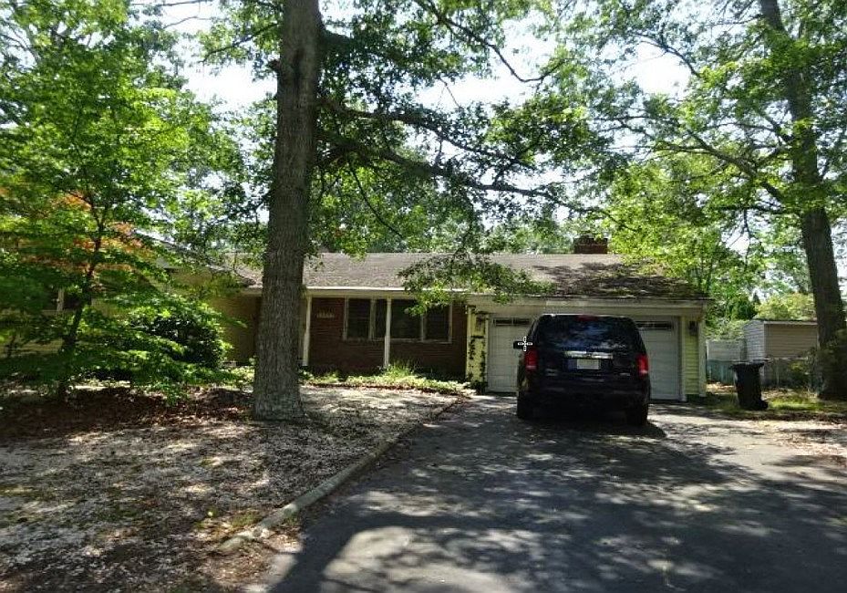 1st image of 425 Merion Ave