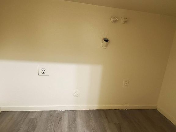 5th image of 1221 N Peach Ave APT 132