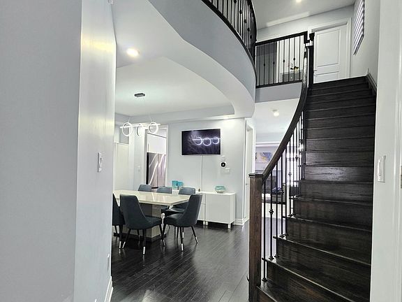 2nd image of 24 Wells Orchard Cres