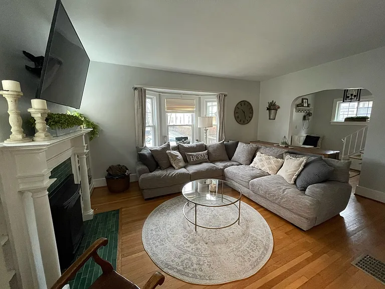 252 Brunswick St — Photo 2
