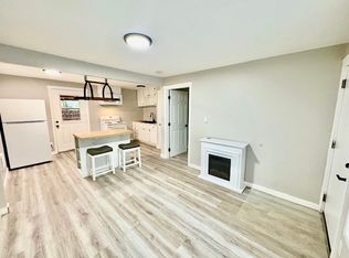 840 E Historic Columbia River Hwy APT 10, Troutdale, OR 97060