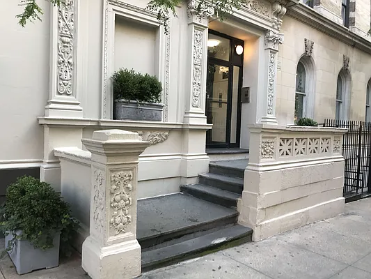 Rented by Metropolis Real Estate of Manhattan | media 1