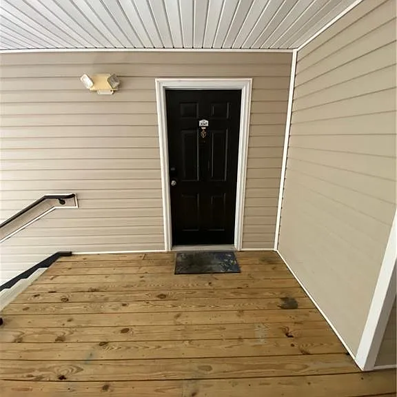 3247 Fairington Dr — Photo 1