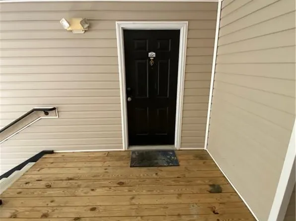 3247 Fairington Dr, Lithonia, GA 30038