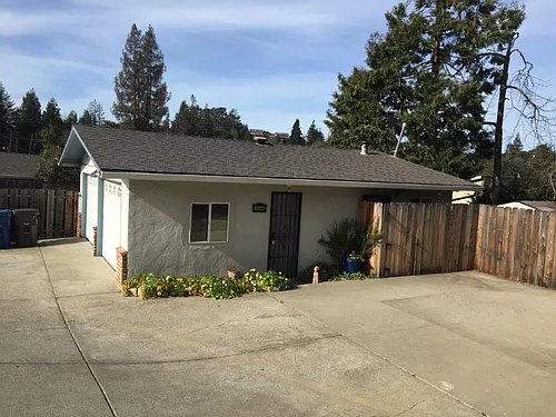 17440 Almond Rd Photo 1 17440 Almond Rd Photo 1