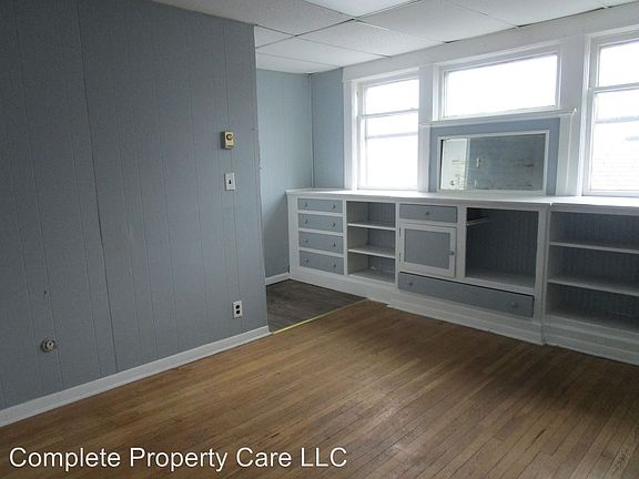 3rd image of 205 E Willard St APT 5