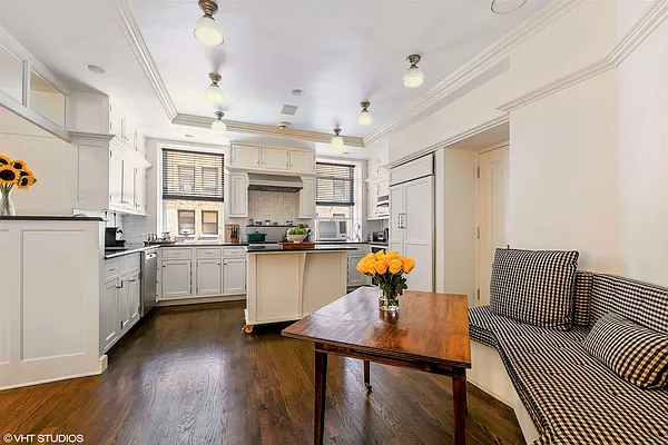 Sold by Tiffany Bauman Real Estate LLC | media 15