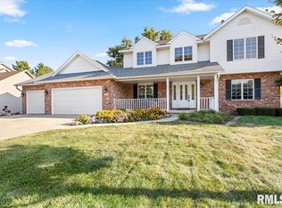 3920 Stone Bridge Rd, Springfield, IL 62711