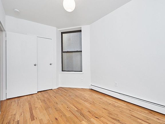4th image of 140 W 112th St #3D