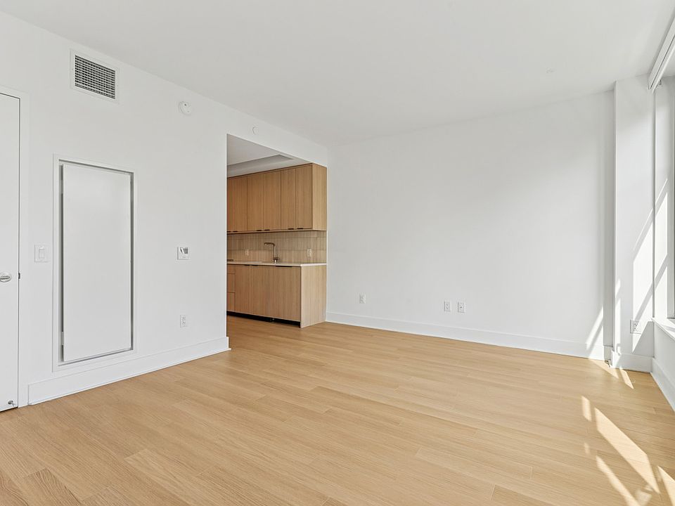 1st image of 499 President St #503