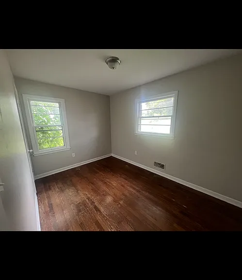 926 Westside Blvd NW — Photo 3