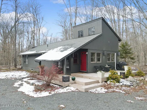 132 Leatherstocking Ln, Pocono Pines, PA 18350