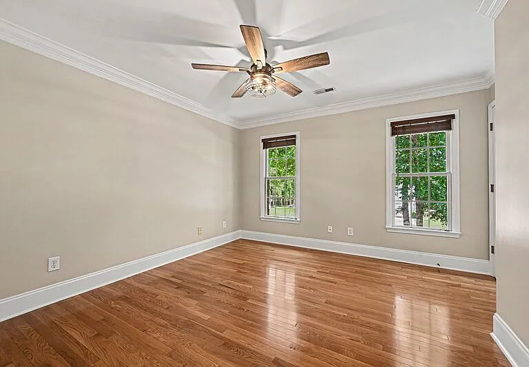 10403 Persimmon Creek Dr — Photo 19