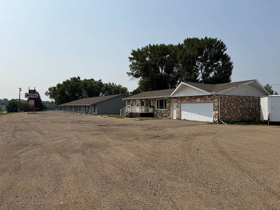 1st image of 930 Highway 52