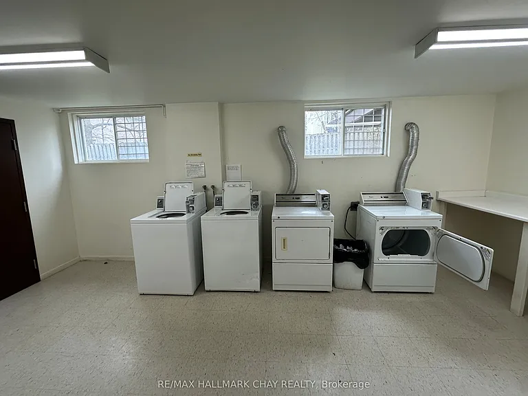 80 Grove St E #103 — Photo 5