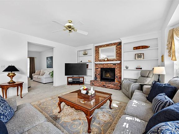 4th image of 308 Copper Crest Ct