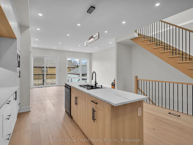 138 Bowie Ave — Photo 6