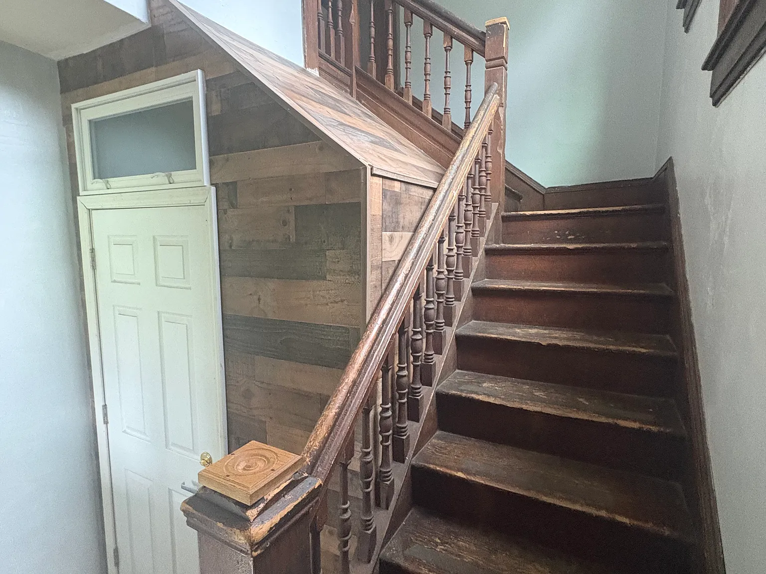 4 bed, 1400 sqft, $1,400 — Photo 3