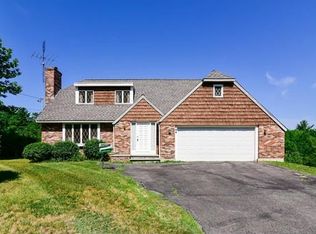 44 Prescott St, Pepperell, MA 01463