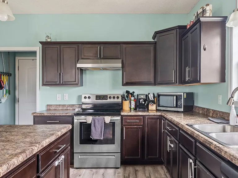 329 Adobe Ln — Photo 11