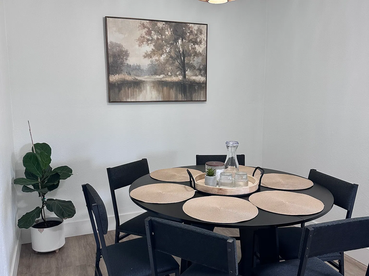 3 bed, 1202 sqft, $6,000 — Photo 3