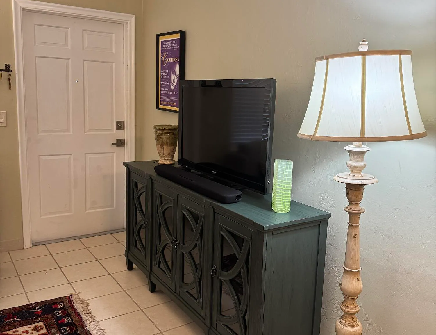1 bed, 1.0 bath, 612 sqft, $3,500 — Photo 2