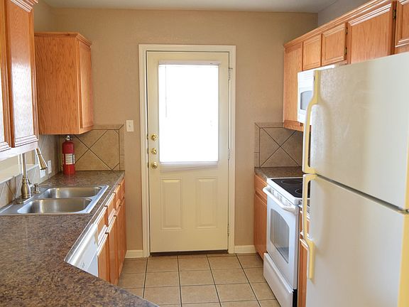 5th image of 906 Yi Dr #A