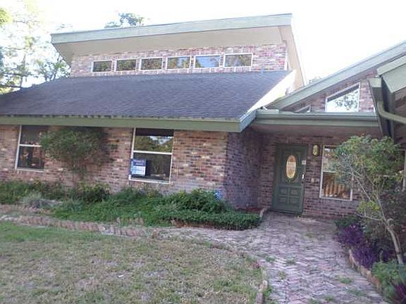 4th image of 5897 NW 74th Ter