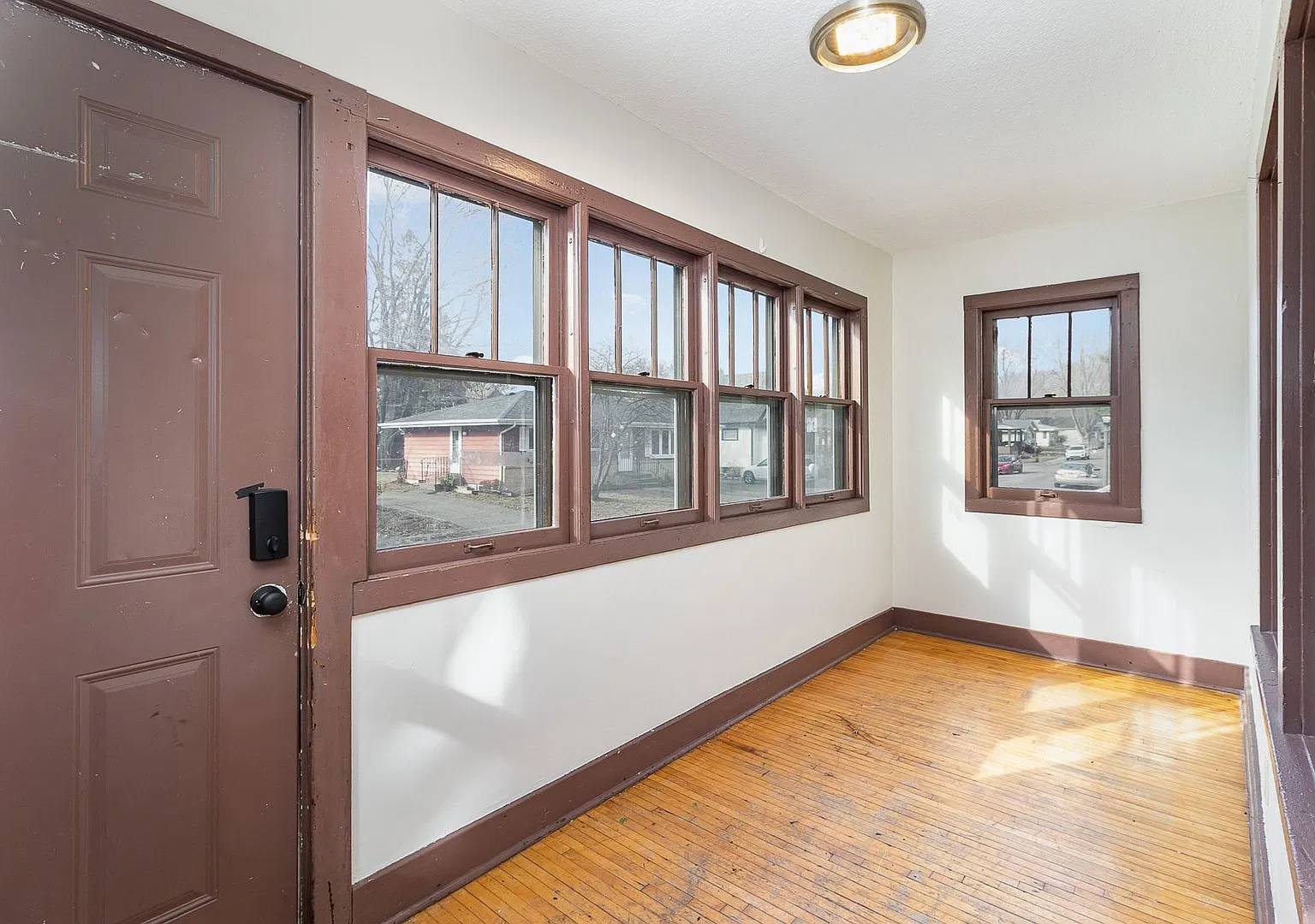 Spacious 4 Bed | 2 Bath Home Minutes from Grand Casino Arena — Photo 2