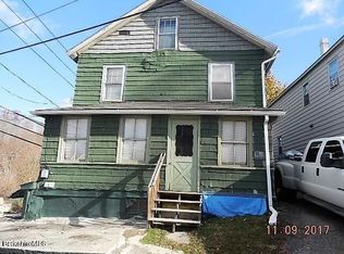 178 Center St, Lee, MA 01238