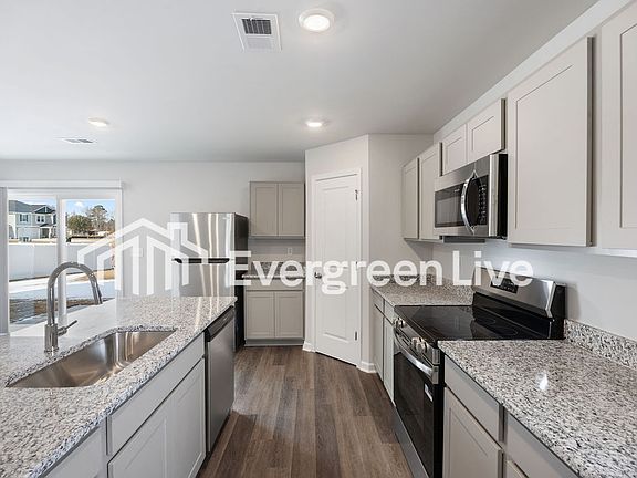 5th image of 21 Cape Point Dr