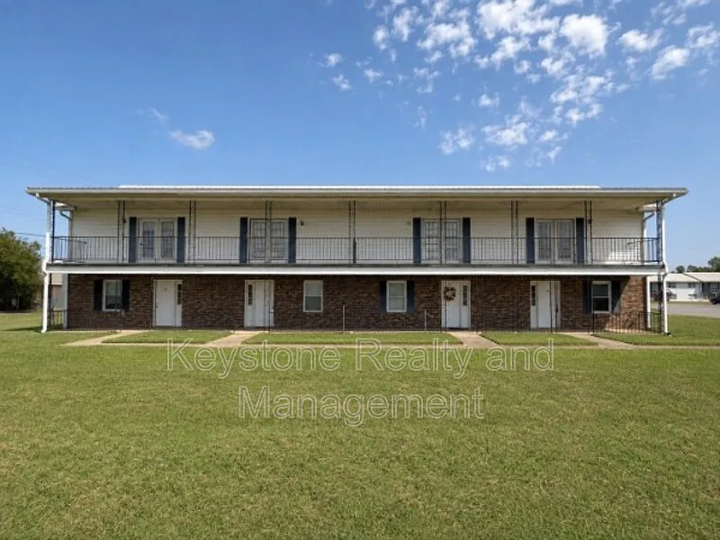 270 Thompsonville Ln #201