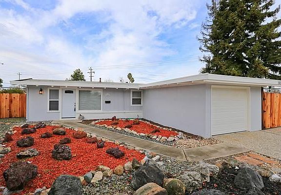 2nd image of 1104 Socorro Ave