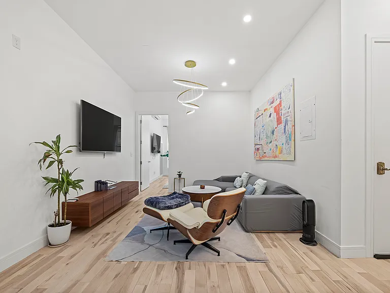 121 Decatur St #2 — Photo 7