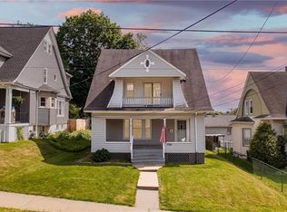 524 Pennsylvania Ave, Oakmont, PA 15139