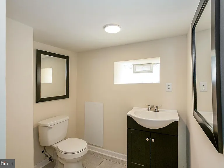 142 S Peach St — Photo 22