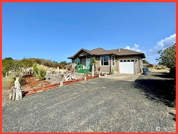5th image of 1370 Storm King Ave Sw
