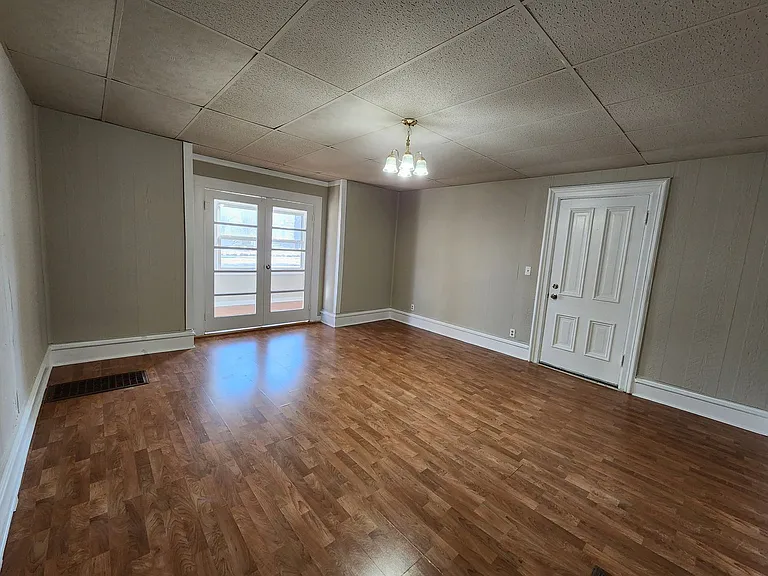 705 E Montgomery St — Photo 12