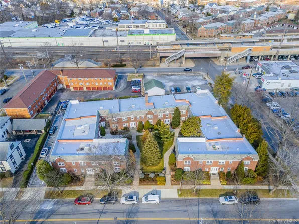 43 floral blvd #1C, Floral Park, NY 11001