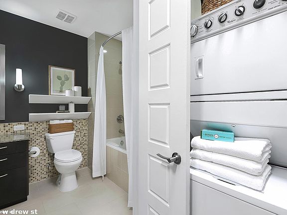 3rd image of 1209 W Drew St #528