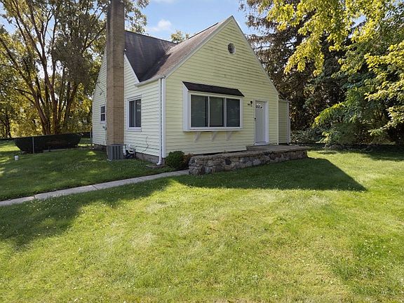 2nd image of 54650 Willis Ave