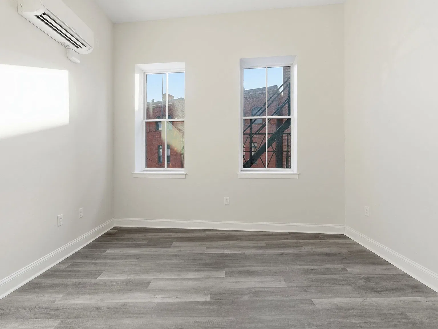 1 bed, 1.0 bath, 650 sqft, $2,150 — Photo 3