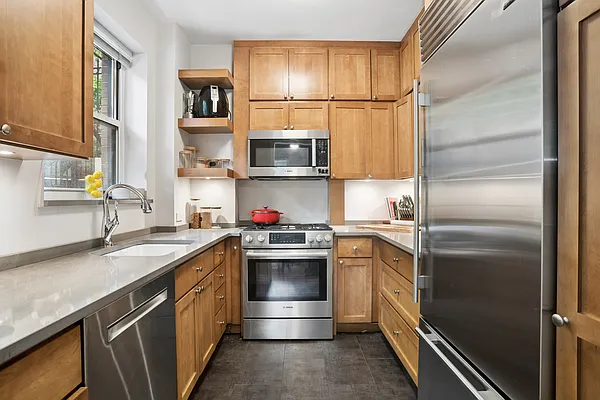 Kitchen, photo 1
