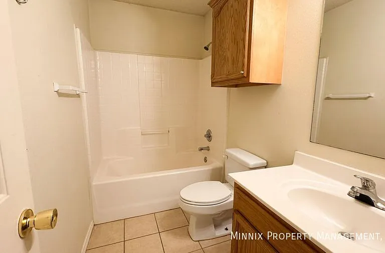 10604 Boston Ave — Photo 14