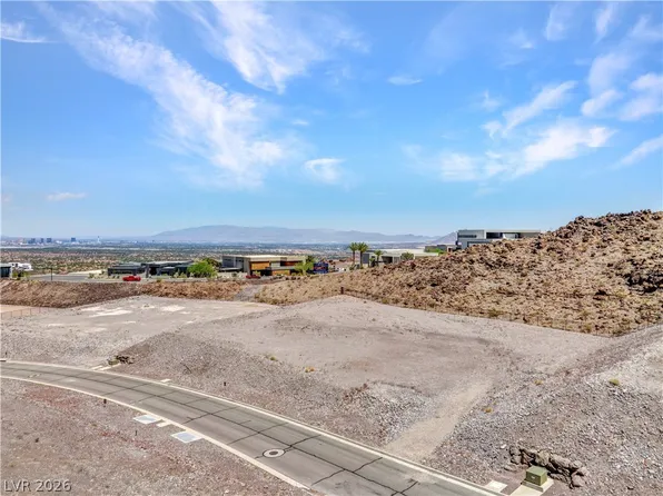 10 Horseshoe Rock Ct, Henderson, NV 89012