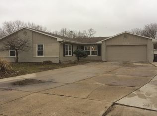 3304 Shoaff Park River Dr, Fort Wayne, IN 46835