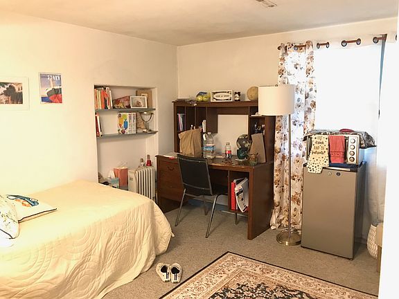 4th image of 106 Cayuga Park Rd Room 3